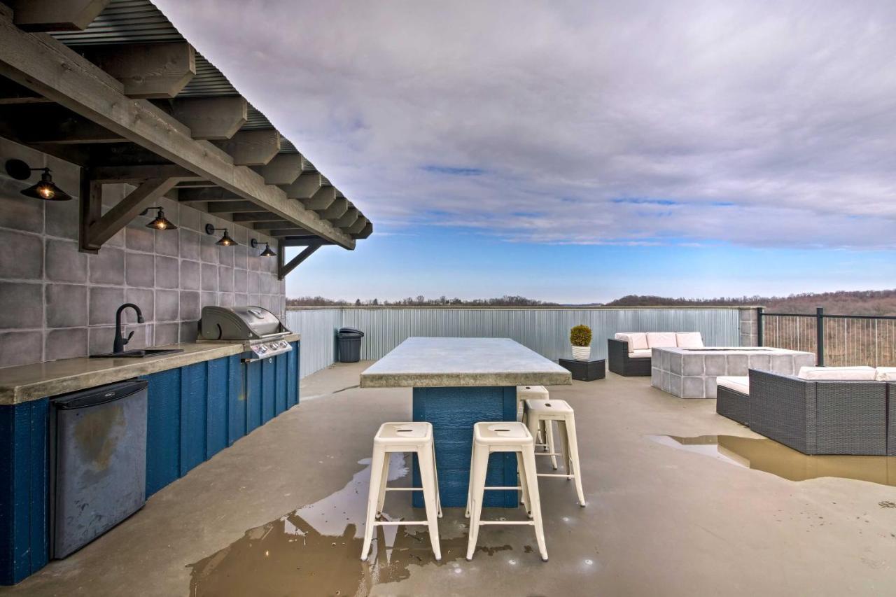 Luxe Amish Country Apartment With Rooftop Terrace! Millersburg Luaran gambar