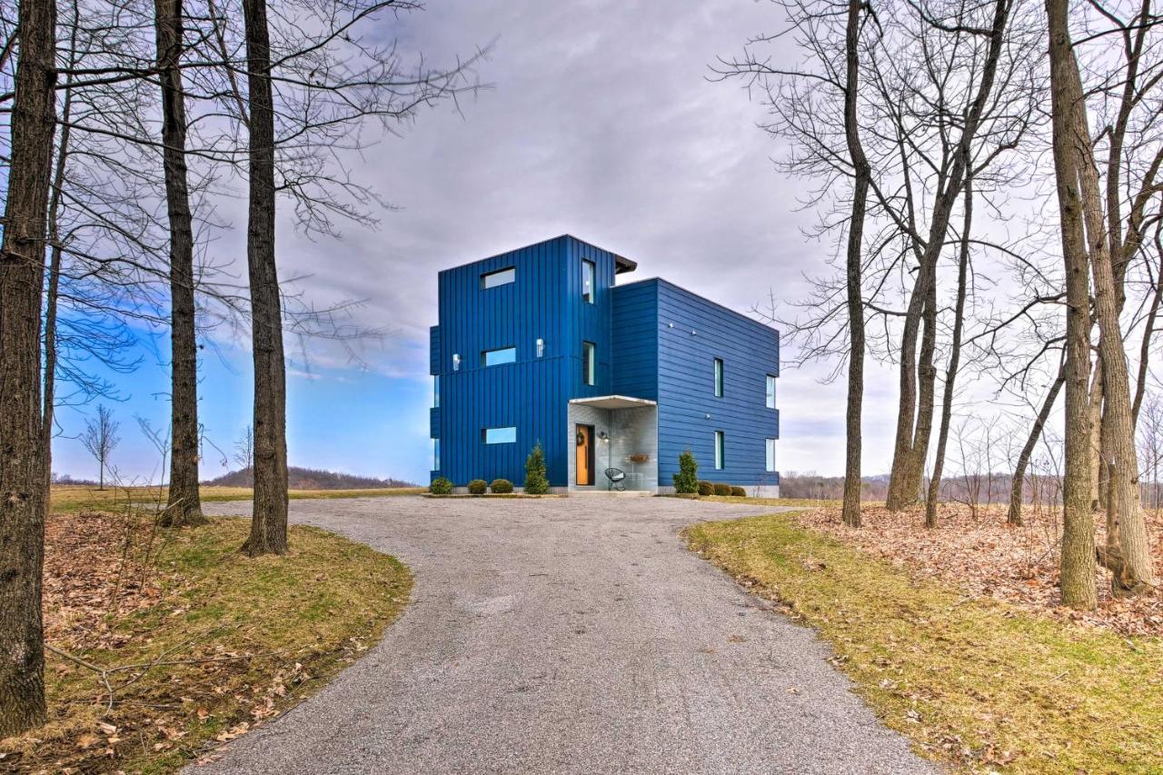 Luxe Amish Country Apartment With Rooftop Terrace! Millersburg Luaran gambar